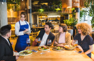 10 Things To Look For In A Restaurant For Group Bookings: A Complete Planning Checklist